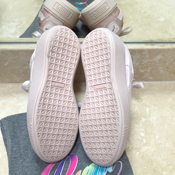 Girls Puma Sneakers 2 - Picture 3 of 4